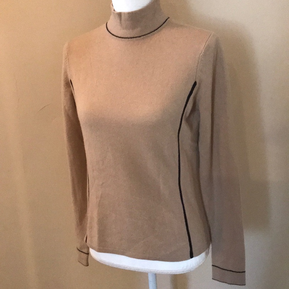 Neiman Marcus Cashmere Sweater